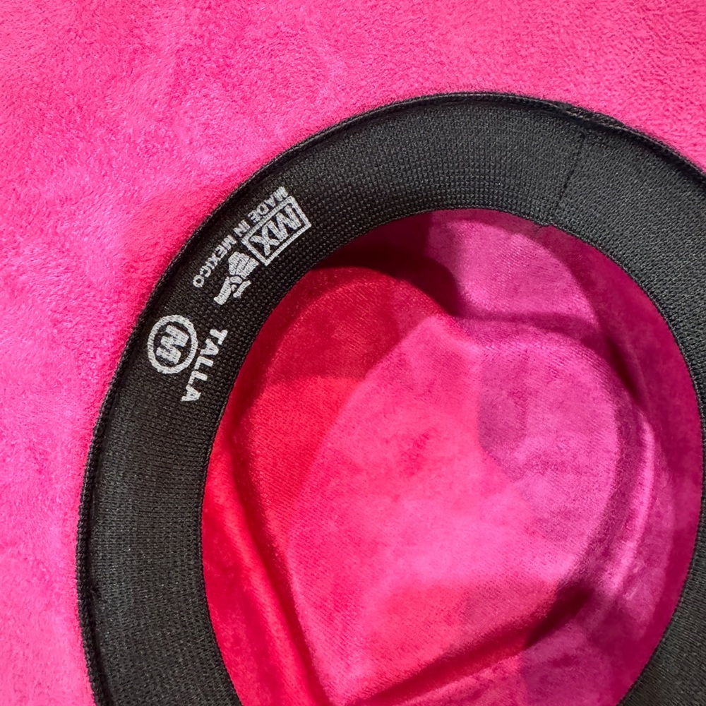 Hand painted Fuchsia suede hat - Picture 2 of 4